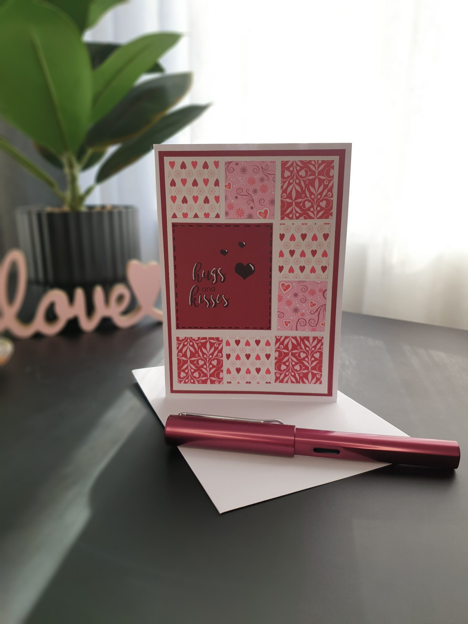 Grußkarte "Hugs and Kisses" – Bild 2